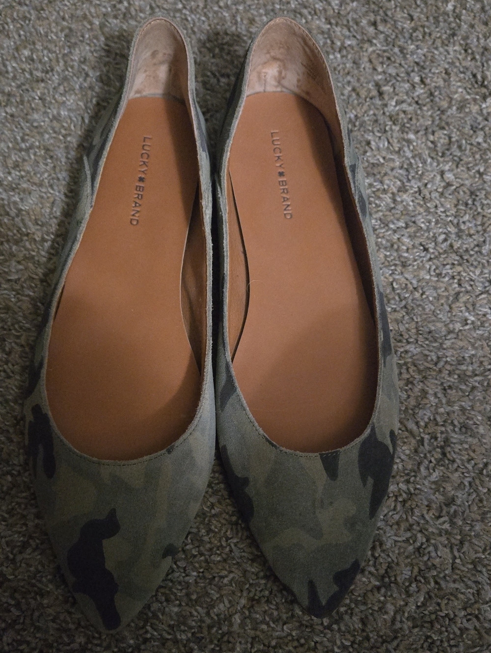 Lucky Brand Olive Green Camo Pointed Flats